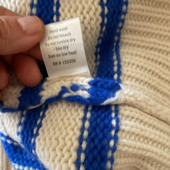 La ligne cropped striped sweater . Size medium - Picture 4 of 4